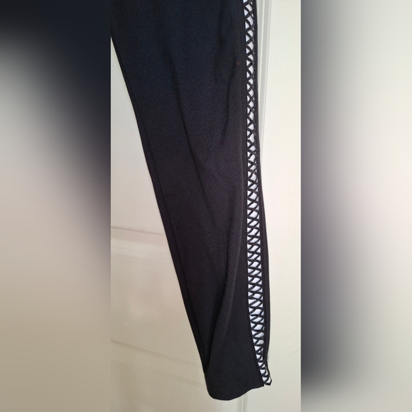 Lyseé NWT strech pants med with white line hi-waist yoga longwear run walk hike - Picture 5 of 9